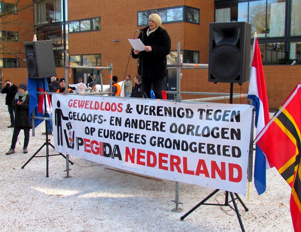 PEGIDA-demonstratie Apeldoorn (1)