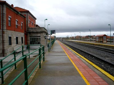 Peñaranda de Bracamonte - Estación de Adif 2