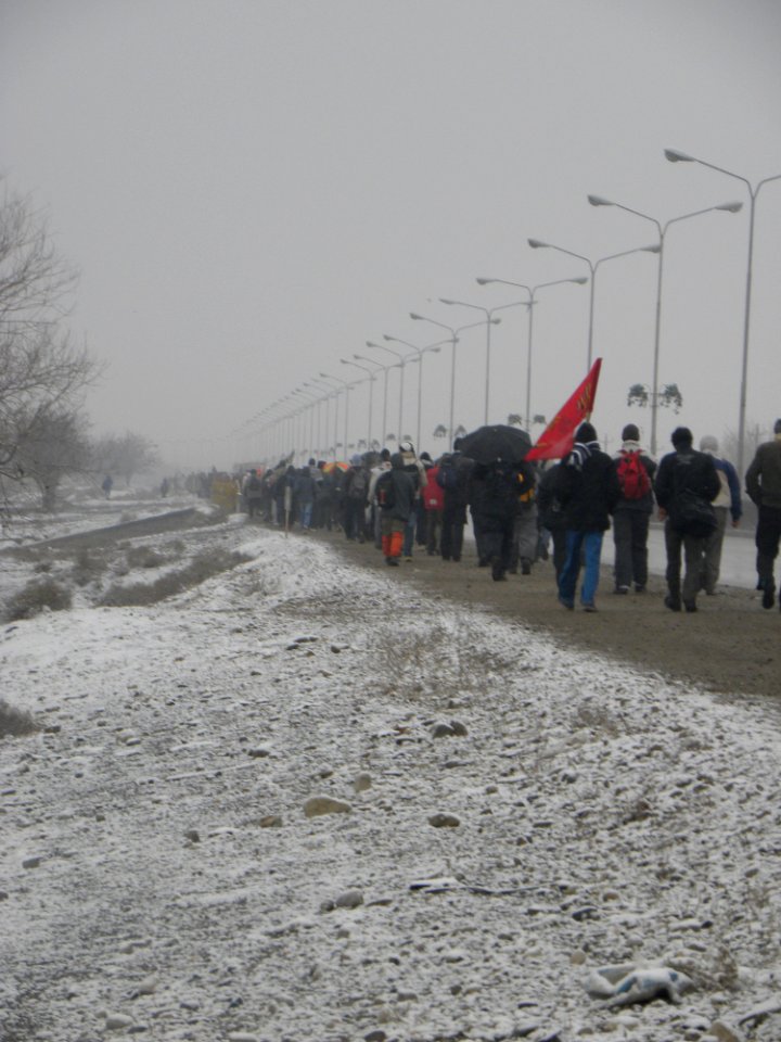 Pedestrian pilgrims from Nishapur to Mashhad(4)