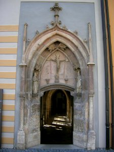 Pater-Philipp-Jeningen-Platz 2 Eichstätt -Portal zum Kreuzgang