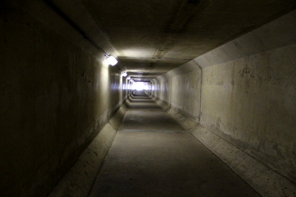 Pedestrian tunnel under I-395, Pentagon City, VA April 2019
