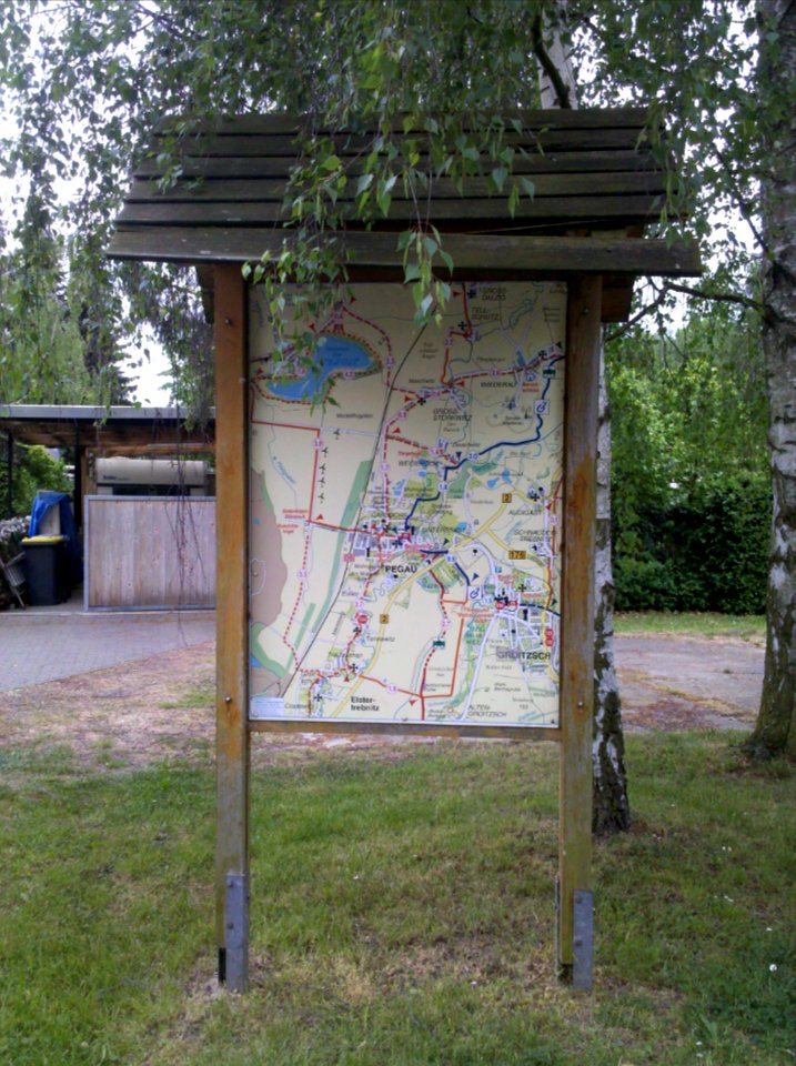 Pegauer Leipziger Vorstadt mit Lagekarte Elsterradweg rechtsufrig im Mai 2016