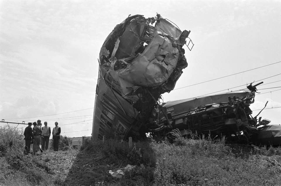 Passagierstrein botst op goederentrein met grint bij Rilland (Zeeland), Bestanddeelnr 934-2577