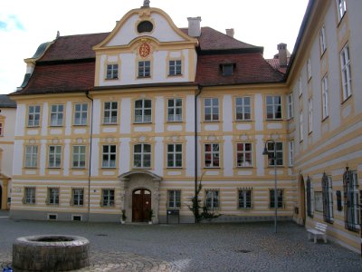 Pater-Philipp-Jeningen-Platz 2 u 4 Eichstätt