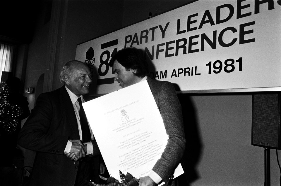 Party Leaders Conference bijeenkomst socialistische partijen uit meeste landen om te vergaderen Spaanse Felipe Conzalez, Bestanddeelnr 931-4568