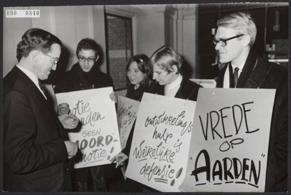 Partijraden, compromissen, radicalen, K VP, Bestanddeelnr 090-0840