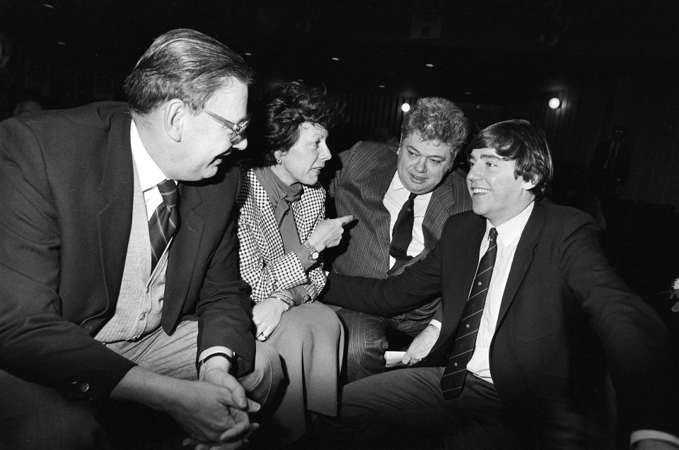 Partijraad VVD v.l.n.r. minister Van Aardenne , minister Smit Kroes , CdK in Gro, Bestanddeelnr 933-1514
