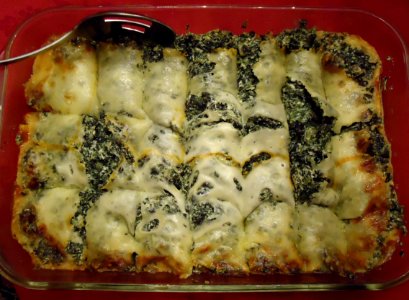 Party food dish 4 spinach cheese