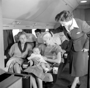 Passagiers in een KLM-vliegtuig, Bestanddeelnr 254-5473