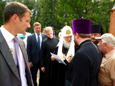 Patriarch Kirill in Memorial park 10