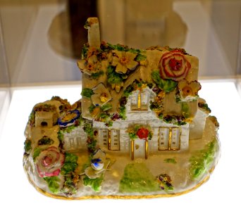 Pastille burner, Rockingham Factory, Swinton, England, 1825-1840, bone porcelain - Montreal Museum of Fine Arts - Montreal, Canada - DSC09311