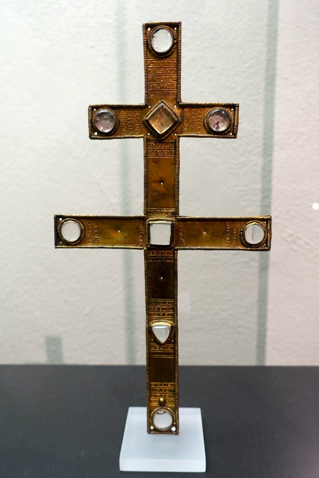 Patriarchal Cross from a Reliquary, Rhine Meuse region, c. 1220-1230, gilt brass, rock crystal - Museum Schnütgen - Cologne, Germany - DSC00165