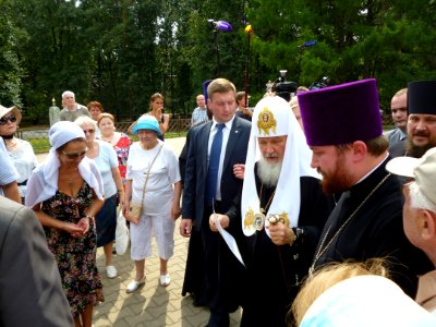 Patriarch Kirill in Memorial park 09