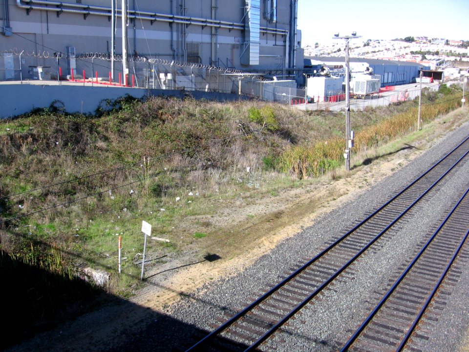Paul Avenue station 3253 03