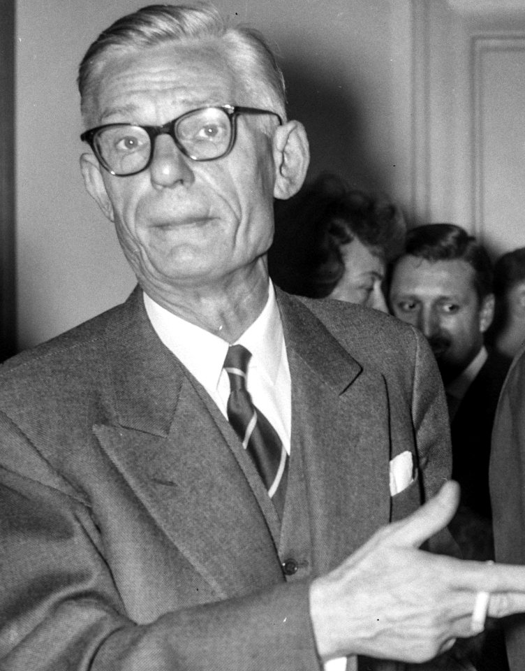 Paul Finet, cropped from Installatie van de nieuwe autoreitiet van de EKSG te Luxemburg, Bestanddeelnr 910-6763