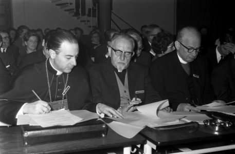Pastoraal Concilie in Noordwijkerhout bijeen drie daagse vergadering mgr. Angelo, Bestanddeelnr 921-9952