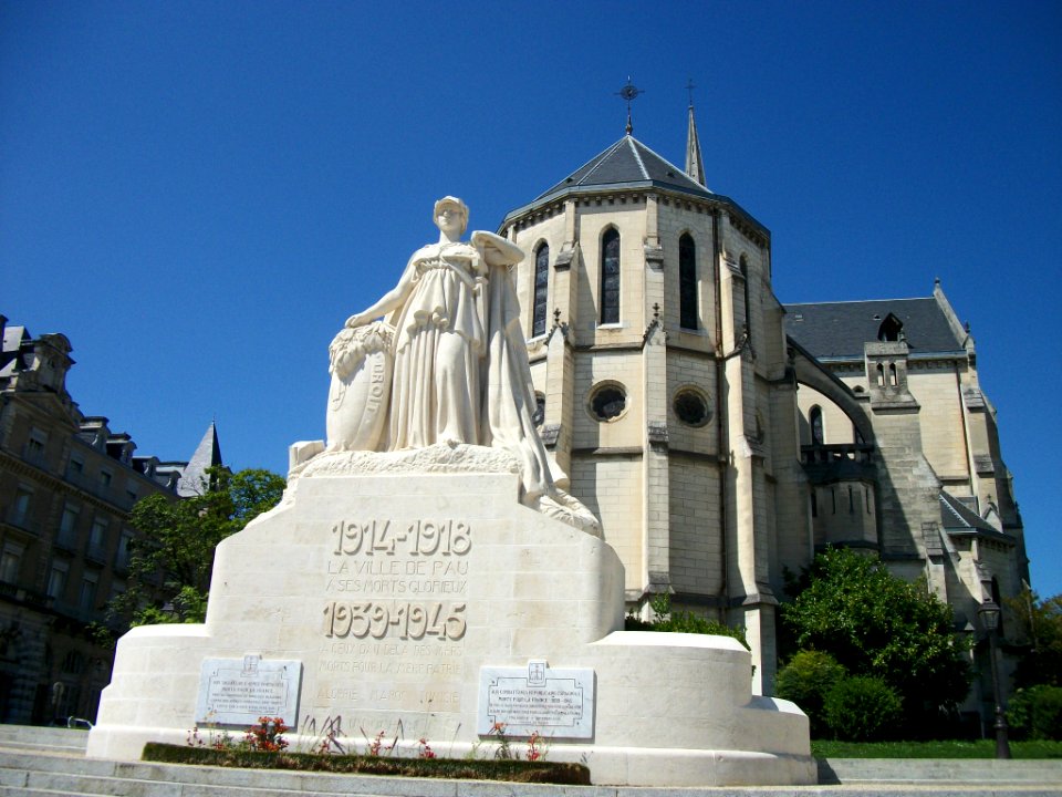 Pau 03
