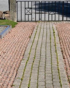 Pavement Bro Church, Lysekil