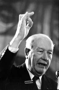 Pastoraal Concilie in Noordwijkerhout. Professor dr. L. J. Holk aan het woord (R, Bestanddeelnr 923-4104