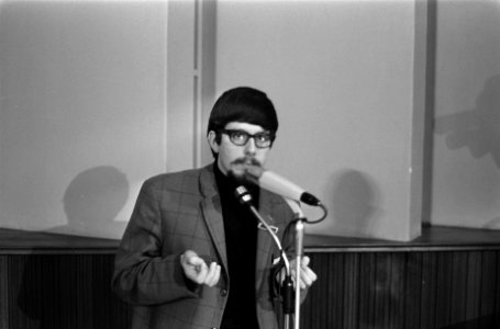 Pastoraal Concilie in gebouw de Leeuwenhorst te Noordwijkerhout. Professor Mag. , Bestanddeelnr 923-1253