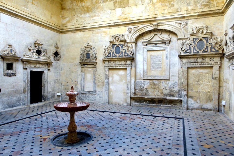 Patio del Cabildo - Cathedral of Seville - Sevilla, Spain - DSC07603