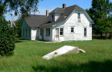 Pavelka farmstead house and cellar from SW