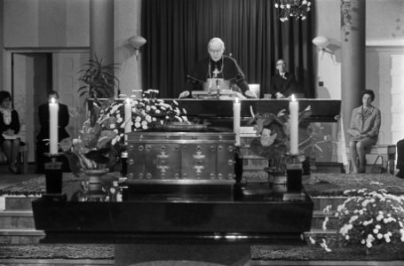 Pastoraal Concillie in Noordwijkerhout. Kardinaal Alfrink opende zitting, Bestanddeelnr 920-9618