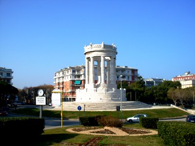 Passetto Monumento da dietro