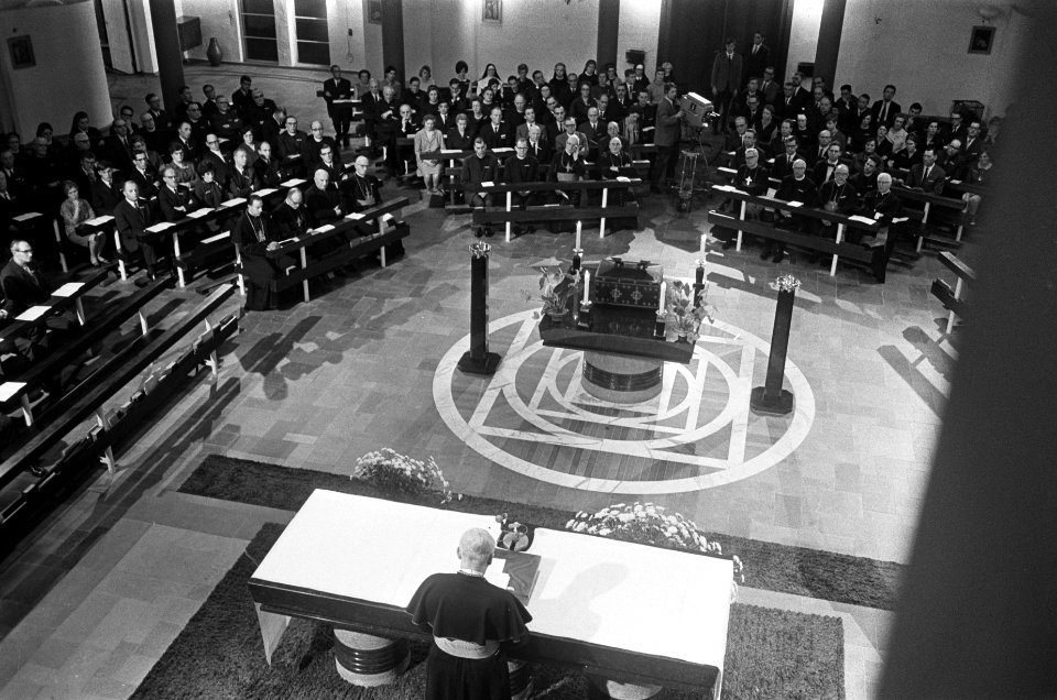 Pastoraal Concillie in Noordwijkerhout. Kardinaal Alfrink opende zitting, Bestanddeelnr 920-9617