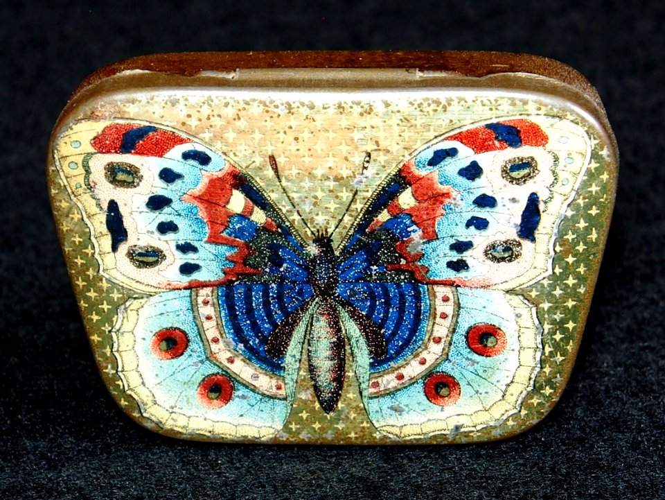 Pastille blikje met afbeelding van Vlinder, foto1