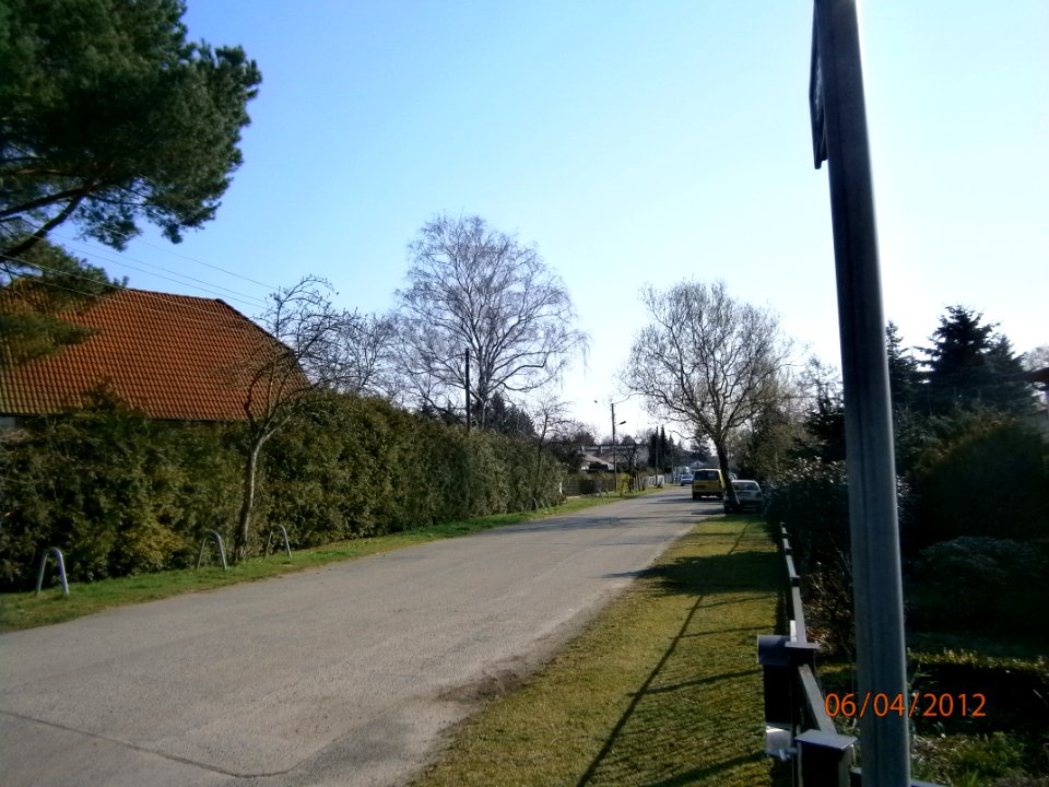 P4060074 52.59899°N 13.47688Str47 ost