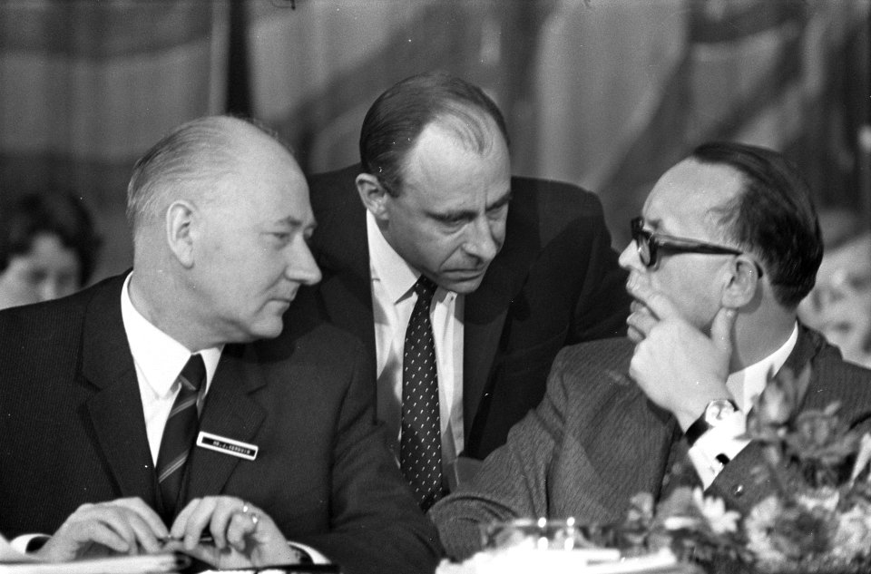 Pastoraal Concillie te Noordwijkerhout. Mr. Th. J. C. Verduin , dr. B. van Ierse, Bestanddeelnr 921-2368
