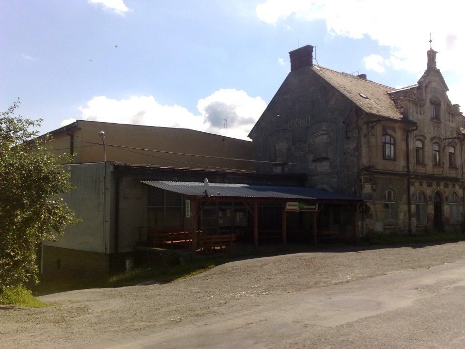 Pačejov nádraží - ruina restaurace A