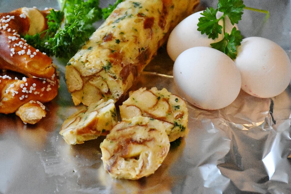 Dumpling pretzels egg