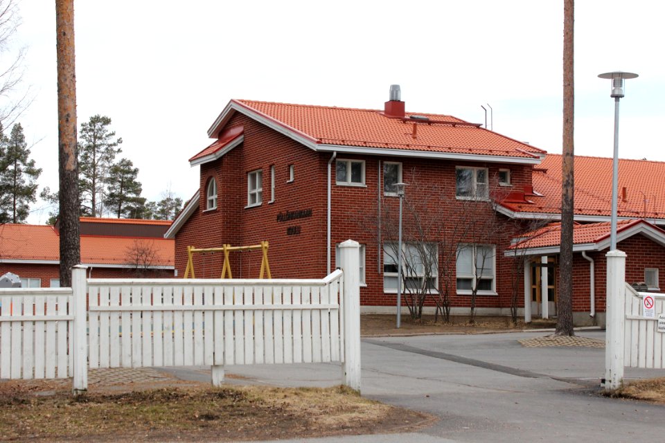Pöllönkangas School Oulu 20130505