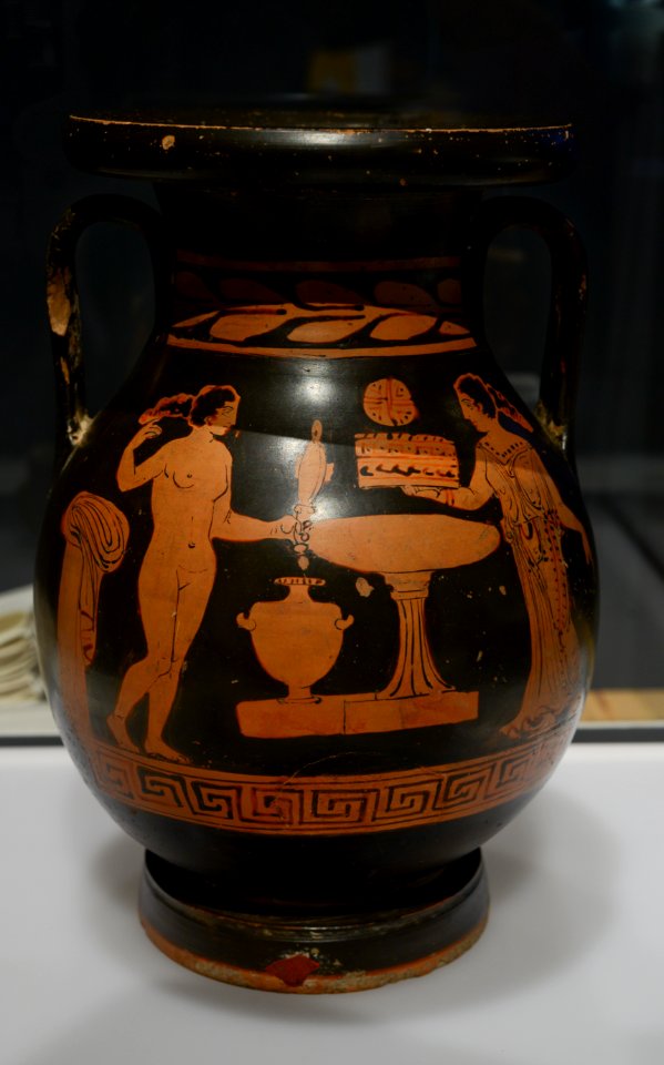 Péliké apulienne à figures rouges – MSR inv 26316 – Rituels Grecs