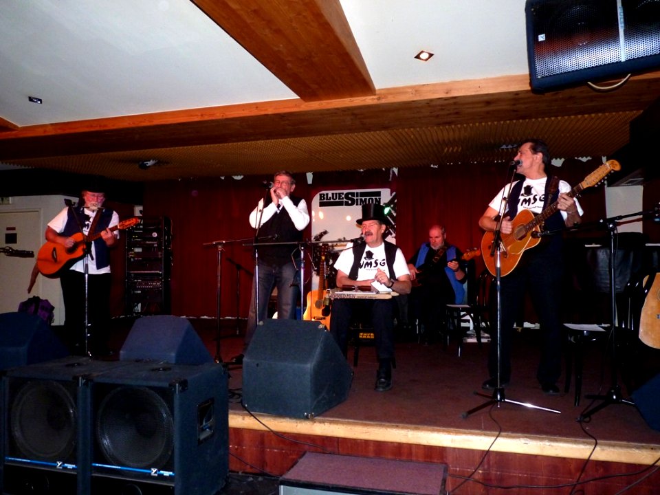 P1050966.Worried Men Skiffle Group