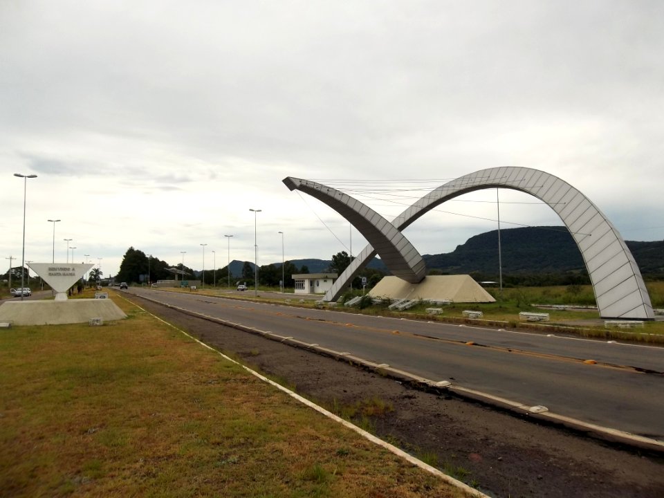 Pórtico da Base Aérea de Santa Maria. Camobi