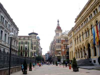 Oviedo - Calle Suarez de la Riva