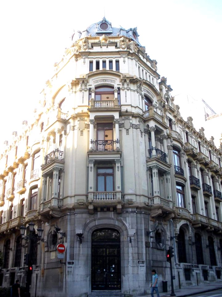 Oviedo - fachadas 09