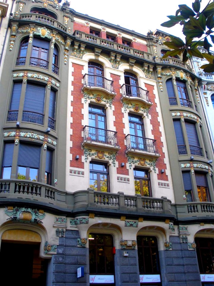 Oviedo - fachadas 03