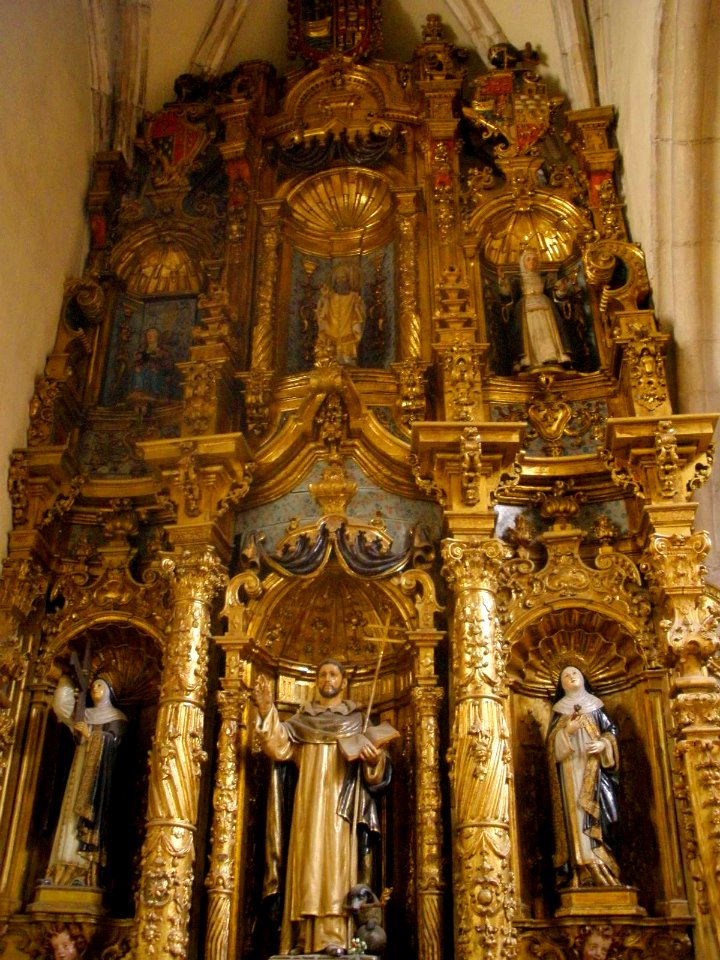 Oviedo - Iglesia del Convento de Santo Domingo, interior 21
