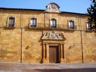 Oviedo - Catedral, claustro 02