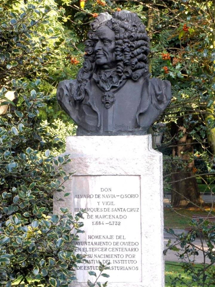 Oviedo - Monumento al Marqués de Santa Cruz