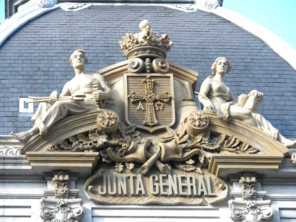 Oviedo - Junta General del Principado de Asturias 3