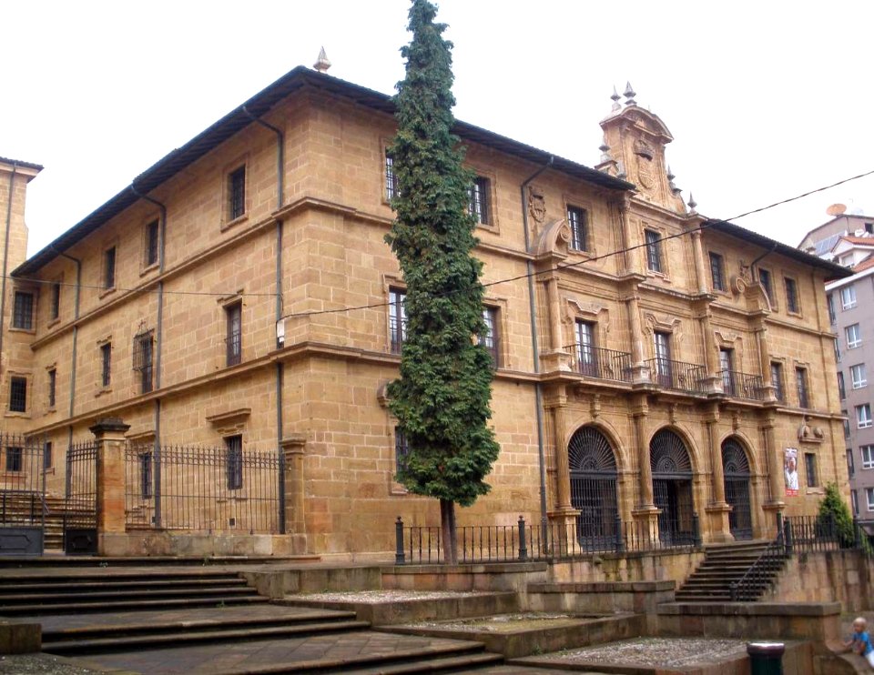 Oviedo - Monasterio de San Pelayo Mártir 06