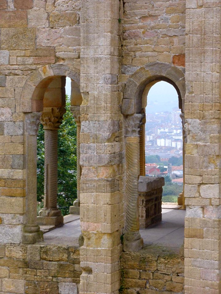 Oviedo - Santa Maria del Naranco 05