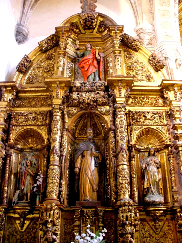 Oviedo - Iglesia del Convento de Santo Domingo, interior 07