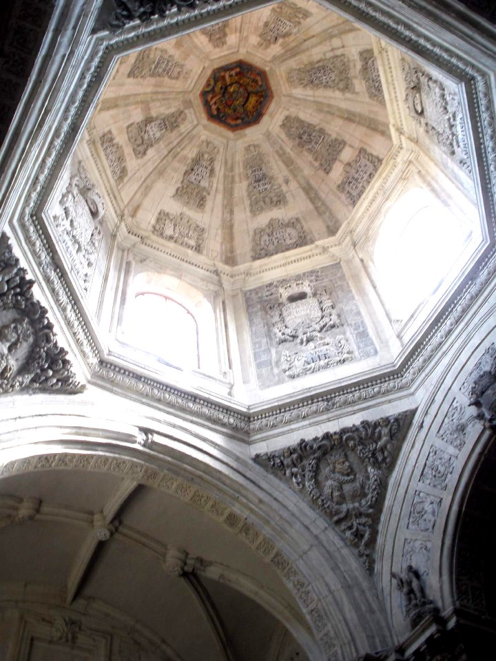 Oviedo - Catedral, Capilla de Nuestra Señora del Rey Casto 2