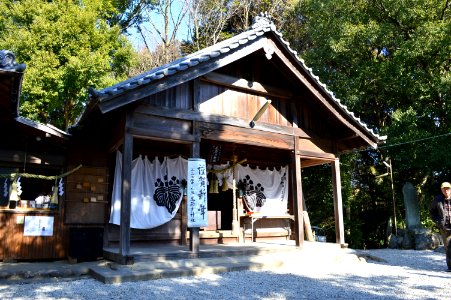 Owaribe-jinja haiden-2